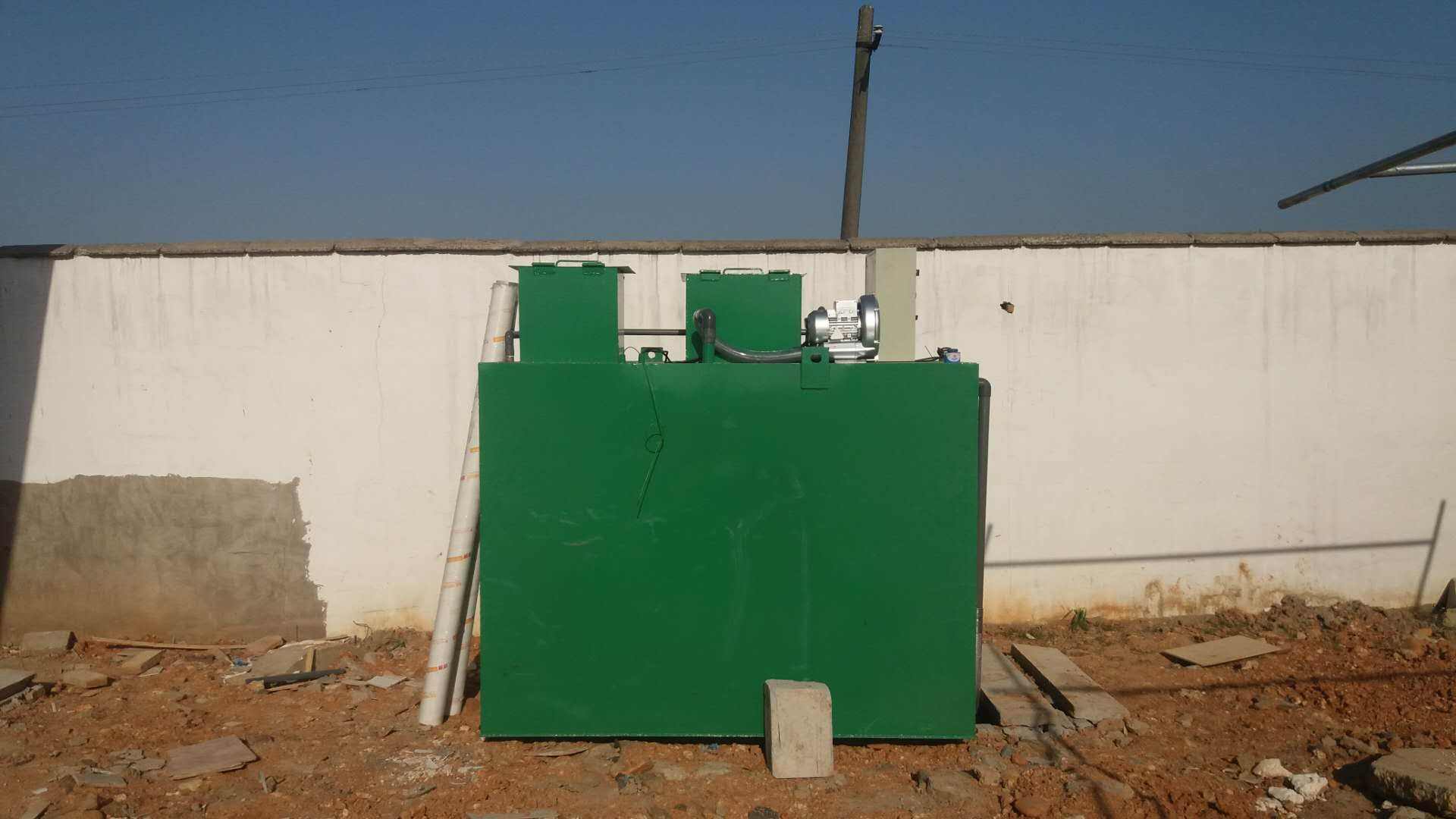 一體化污水處理設備的排污工作: 一體化污水處理設備的排污工作: