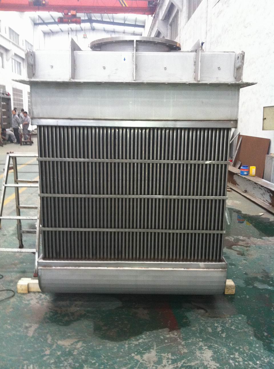 列板式換熱器的優(yōu)點: 列板式換熱器的優(yōu)點: