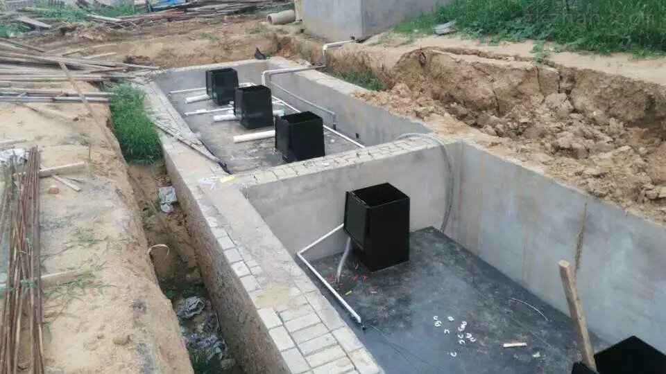 地埋式屠宰污水處理設(shè)備的注意事項,如下所示: 地埋式屠宰污水處理設(shè)備的注意事項,如下所示: