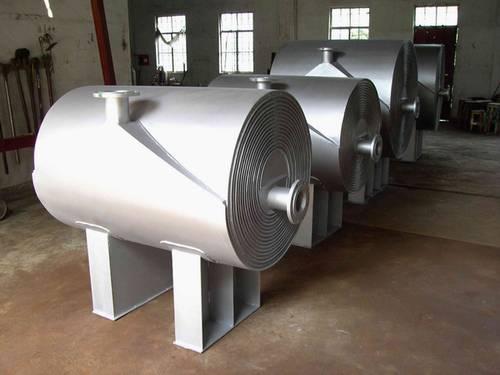 螺旋板換熱器比較常見的熱補(bǔ)償方式